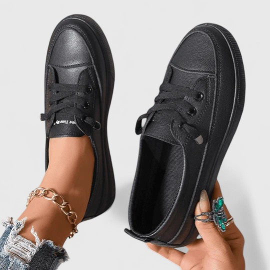 Cushioned women's orthopaedic sneakers offering lightweight comfort, modern style, and excellent foot support.