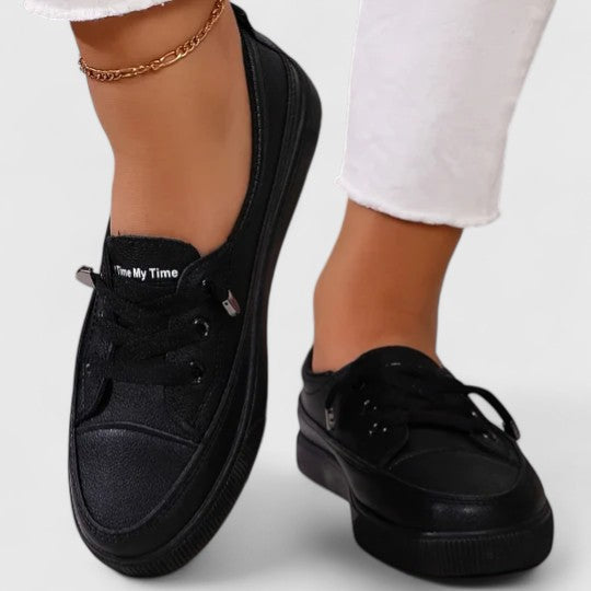 All-day comfort women's orthopaedic sneakers, cushioned and supportive for everyday casual wear.