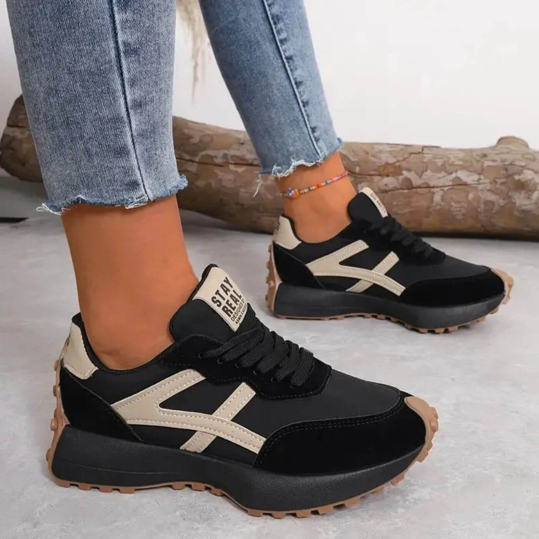 Women's orthopaedic support trainers for ultimate comfort. Features a stylish panel design & lace-up closure. Perfect for active women.