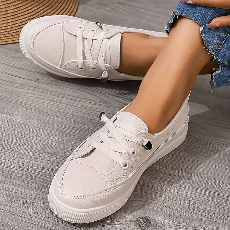 Women's orthopaedic trainers for all-day comfort with arch support and cushioned design. Perfect for walking.