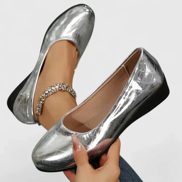 Therapeutic women's shoes offering superior arch support & cushioned comfort for daily wear.