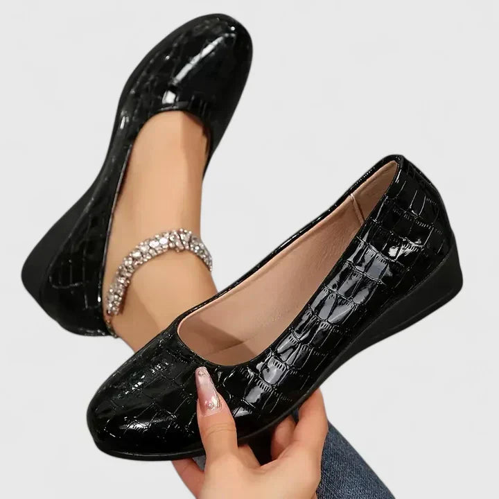 Slip-resistant women's walking shoes with advanced cushioning & therapeutic benefits.