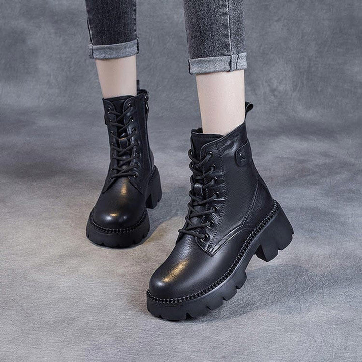 Chic women's orthopedic boots, combining modern style with crucial foot support.
