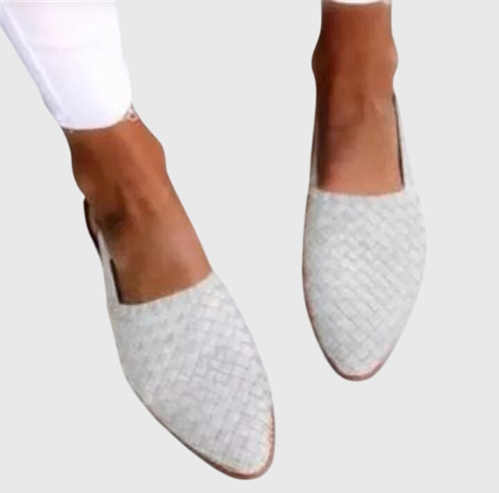 Versatile women's comfort sandals with orthopedic arch support for pain relief, perfect for casual wear.