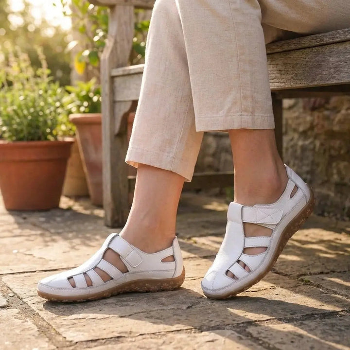 Comfortable women's orthopedic fisherman sandals, closed toe, supportive for all-day wear. Ideal summer footwear.