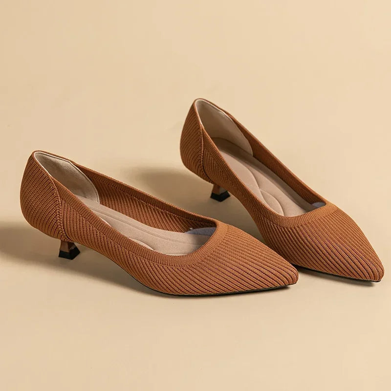 Black orthopedic heeled sandals for women, combining modern style with supreme comfort.