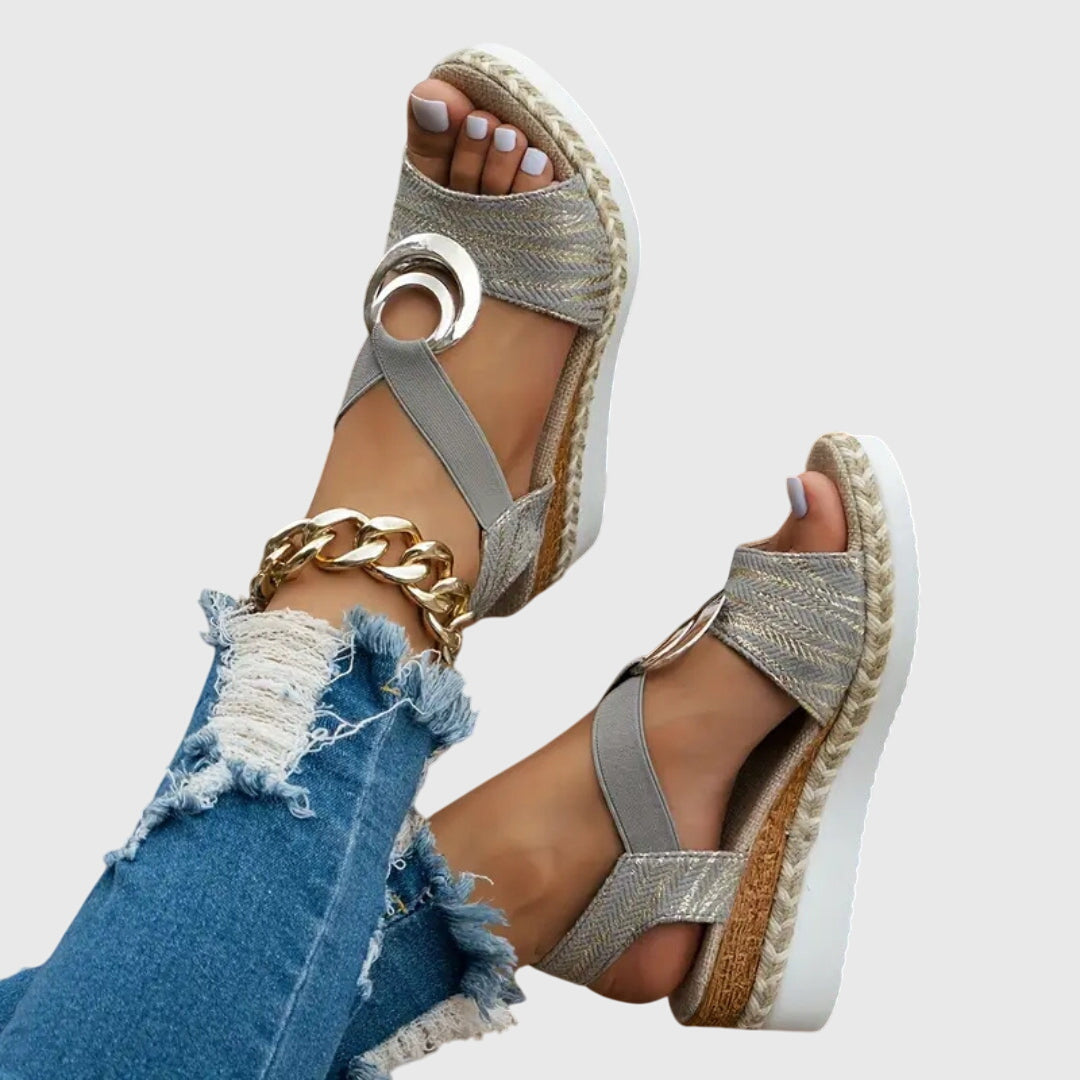 Comfortable women's orthopedic sandals with adjustable strap, open toe, and arch support for summer.