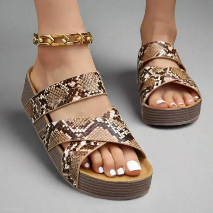White women's orthopedic platform sandals featuring stylish braided straps, ideal for summer comfort.