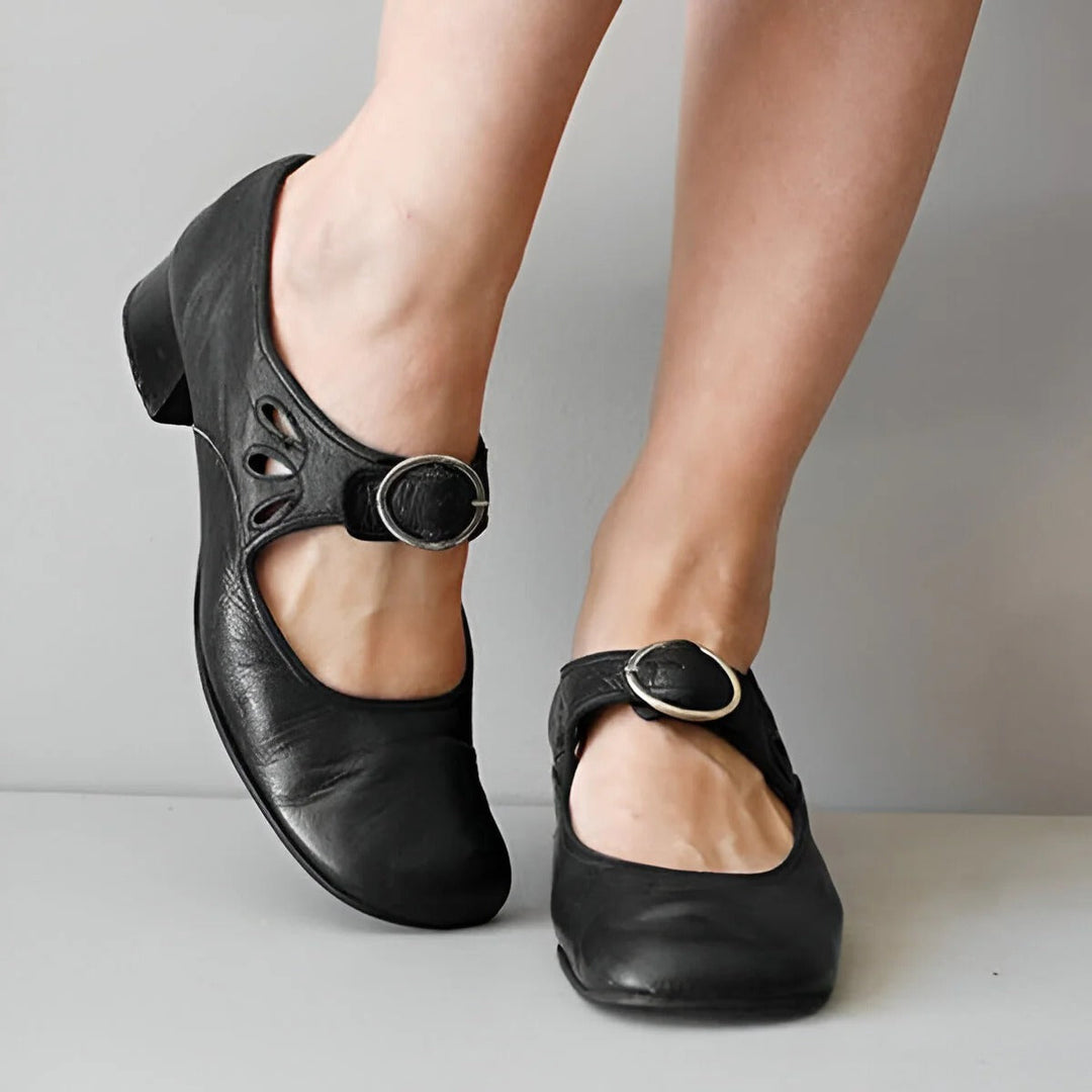 Elegant women's comfort sandals with adjustable strap, ideal for summer daily wear & superior foot support.