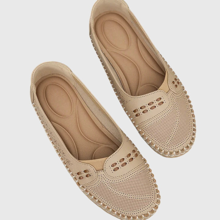 Casual women's orthopedic shoes for excellent foot support and posture correction.