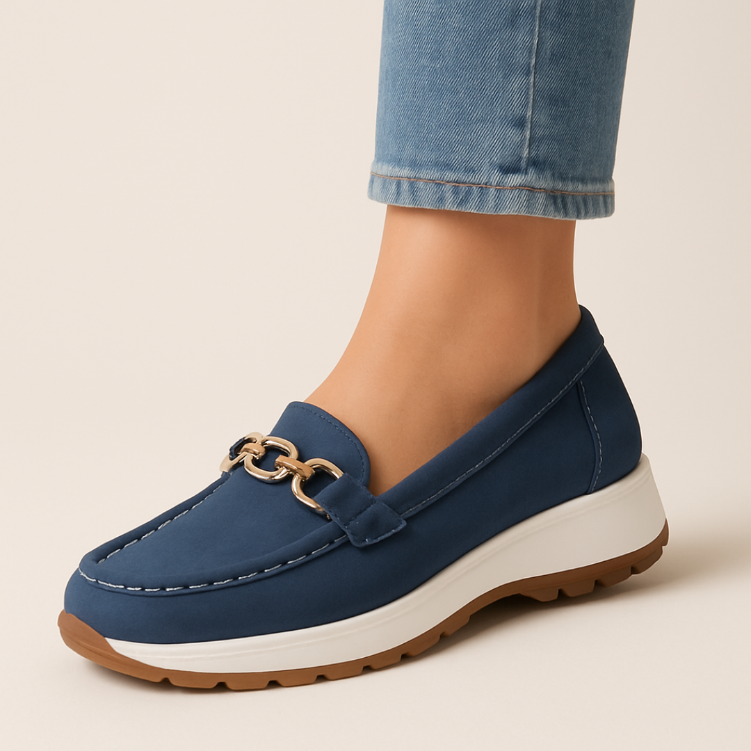 Elegant chain detail on women's orthopedic loafers, combining sophisticated style with exceptional comfort.