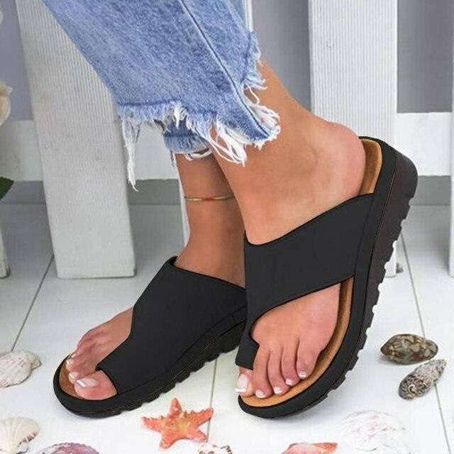 Stylish women's slip-on sandals, orthopedic with arch & toe support for everyday foot comfort.