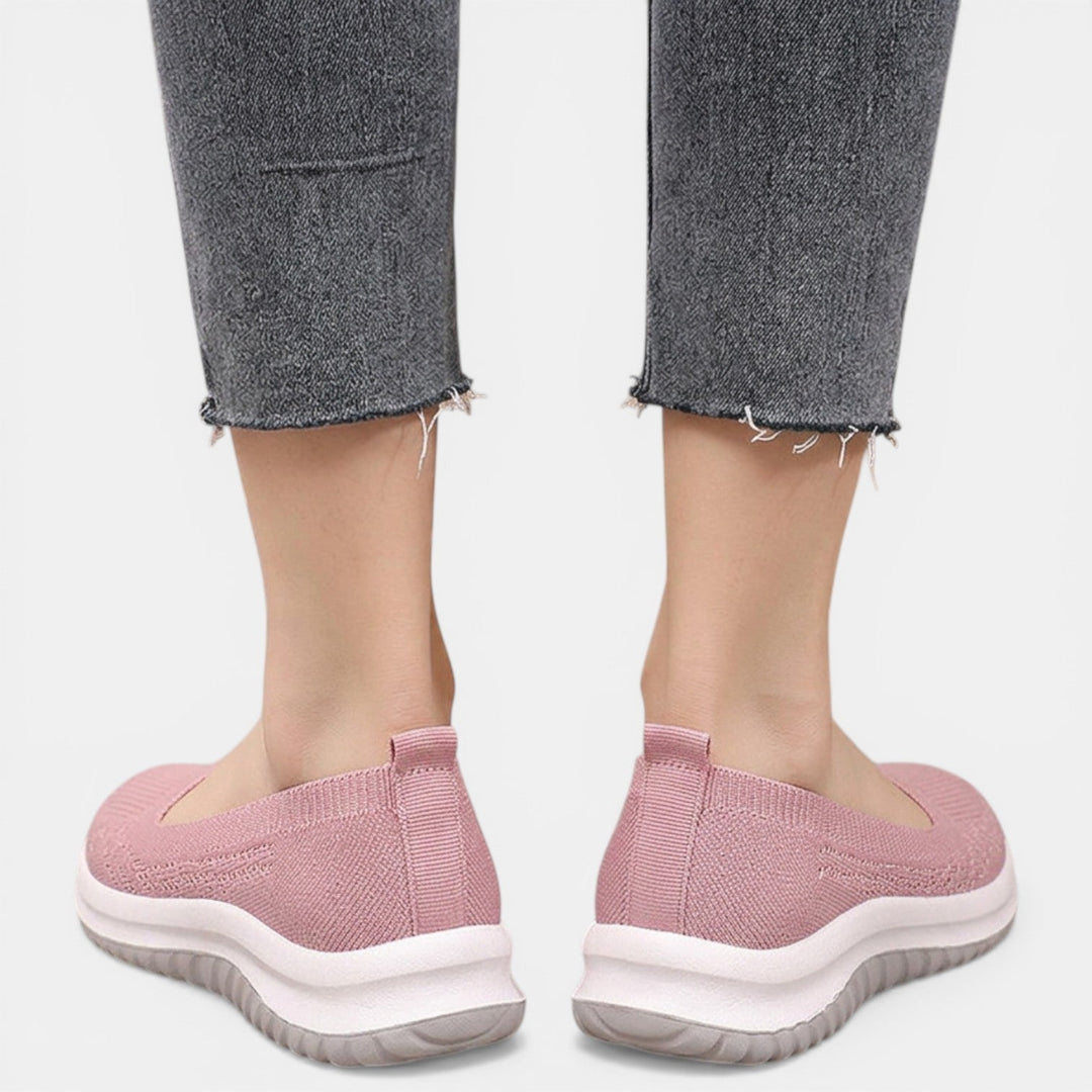 Lightweight & breathable women's casual slip-on sneakers, perfect for all-day wear & easy comfort.