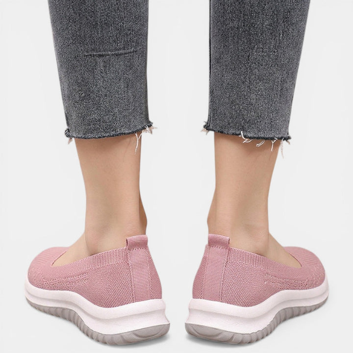 Lightweight & breathable women's casual slip-on sneakers, perfect for all-day wear & easy comfort.