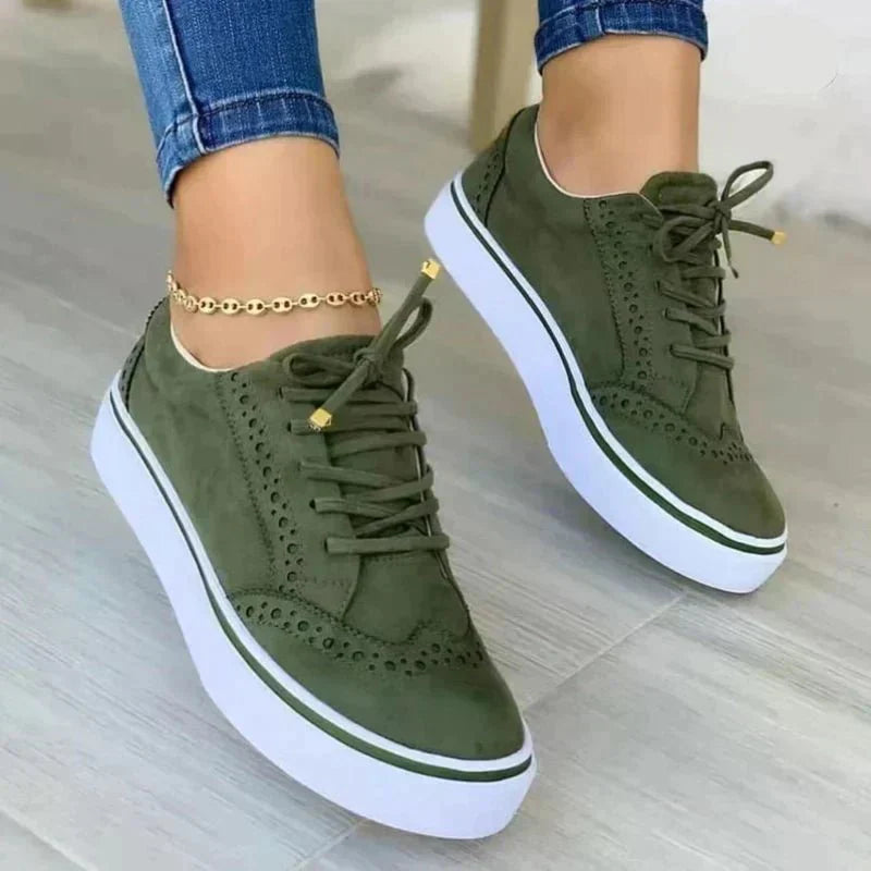 Stylish women's platform sneakers offering arch support and everyday comfort for casual walking.
