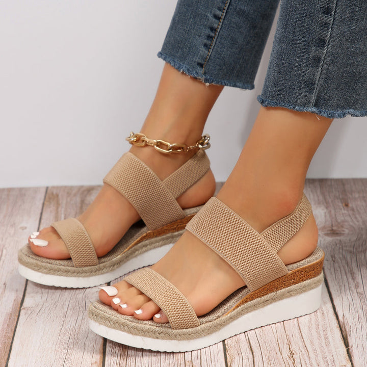 Stylish women's orthopedic sandals with supportive straps, arch comfort, perfect for casual everyday wear.