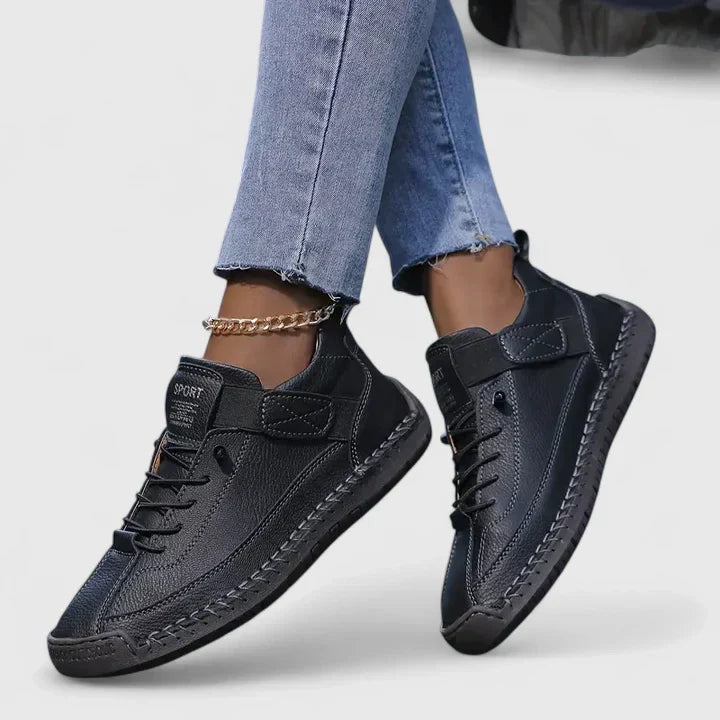 Women's walking shoes: orthopedic, cushioned, strap design for ultimate comfort.