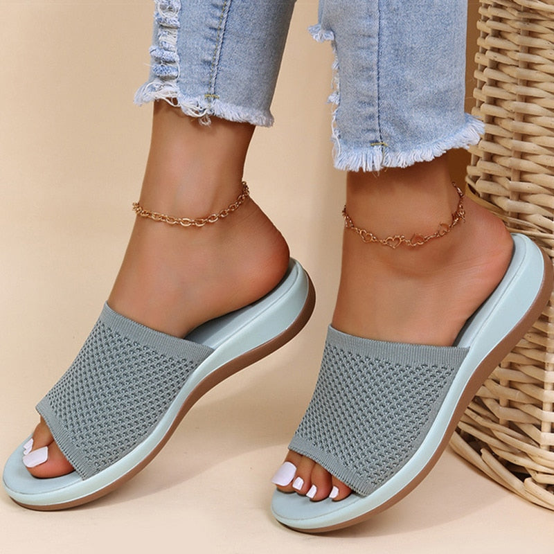 Breathable women's house shoes for summer, featuring orthopedic arch support and comfortable design.