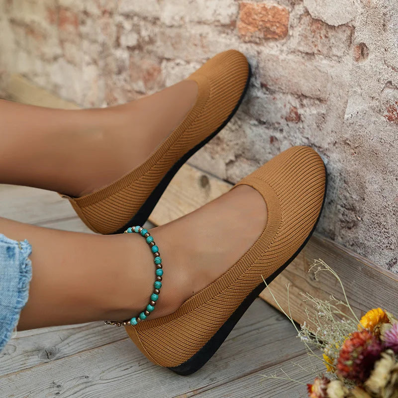 Orthopedic women's shoes with soft sole, anti-slip, breathable for arch support & posture correction.
