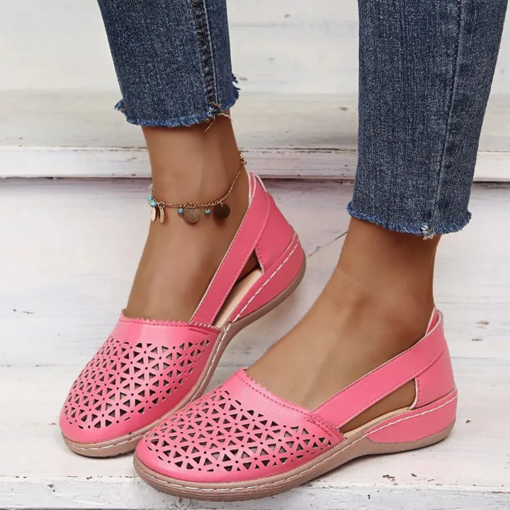 Casual women's footwear: orthopedic walking shoes for comfortable daily wear with arch support.