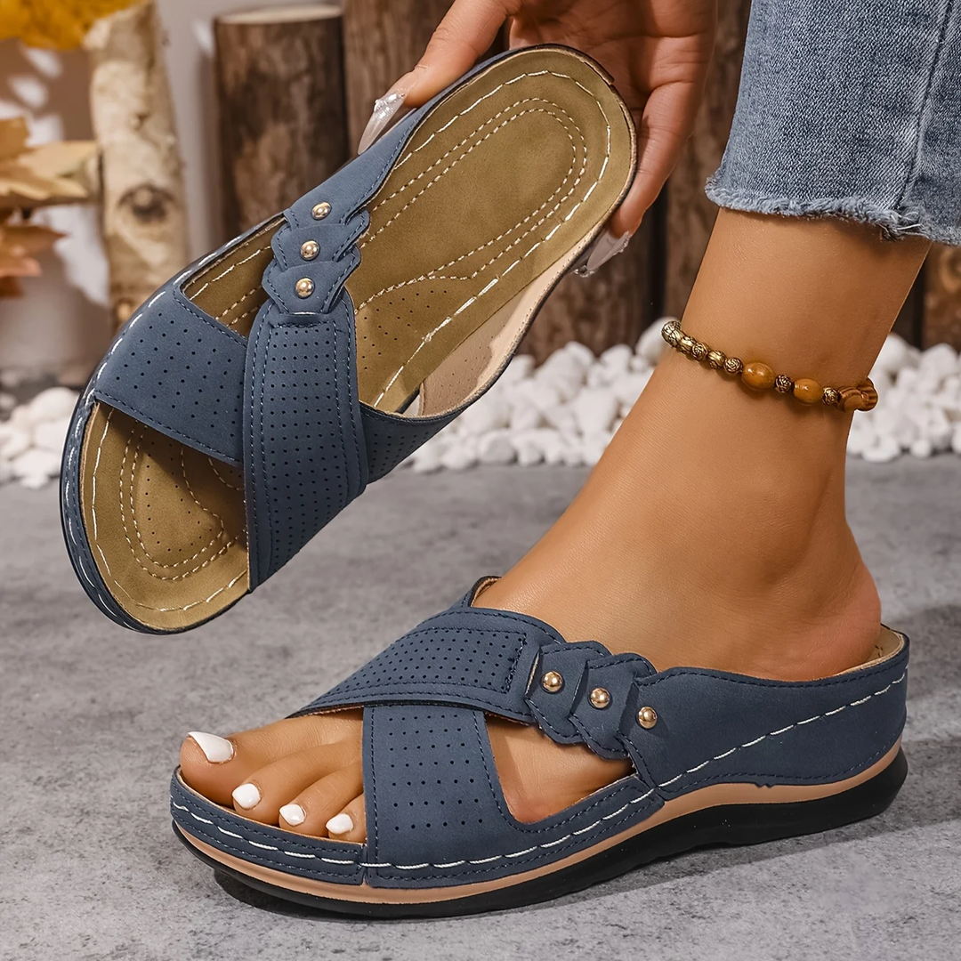 Comfortable women's wedge sandals with orthopedic support, perfect for summer walking.