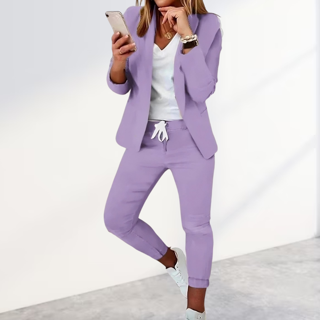 Relaxed fit women's oversized blazer & jogging trousers. Perfect stylish loungewear or casual comfort outfit.