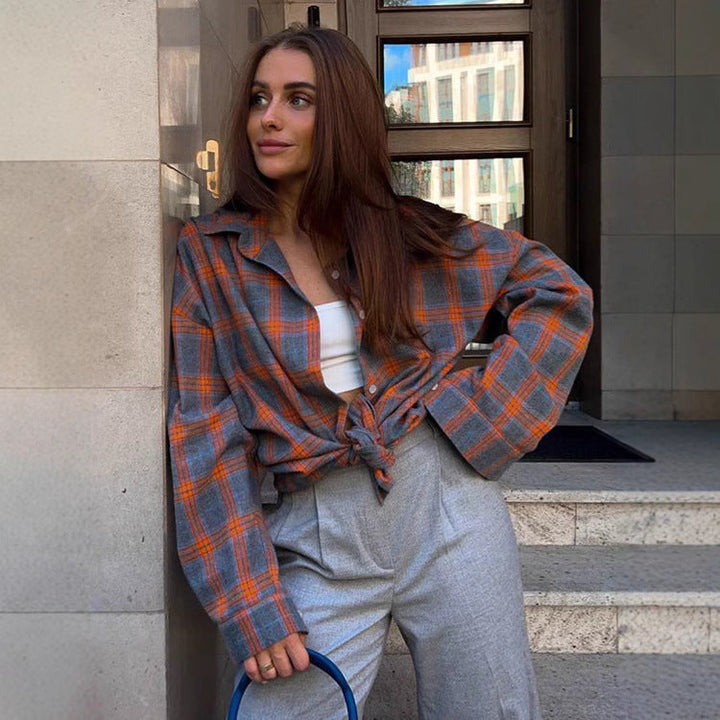 Spring outfit women's checked blouse, oversized and comfortable, long sleeves.