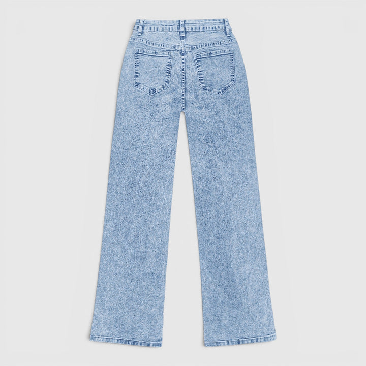 Oversized high waist light blue jeans for women, comfortable wide leg denim, suitable for work & casual wear.