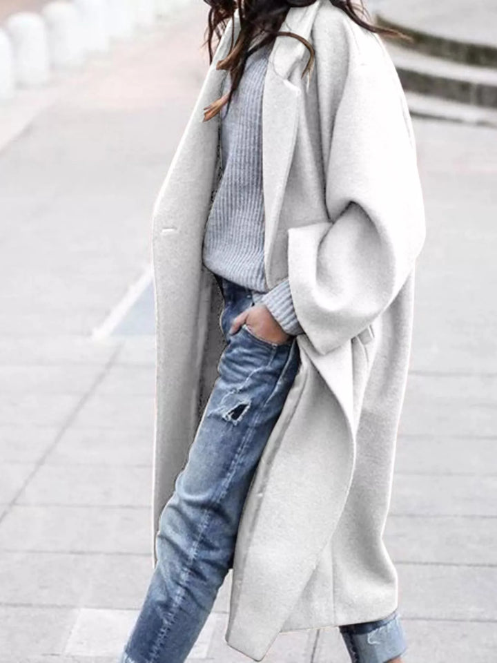 Women's oversized long winter coat designed for ultimate comfort and stylish warmth.