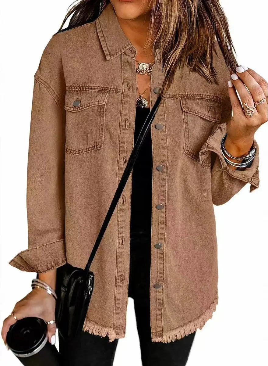 Trendy women's oversized longline jacket, raw hem, snap buttons. Ideal for casual layering and style.