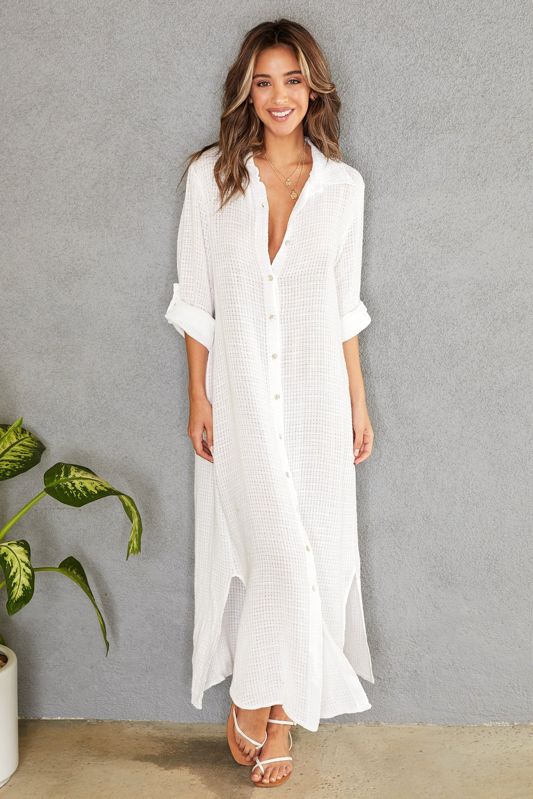Women's oversized maxi shirt dress with rolled sleeves, perfect for summer