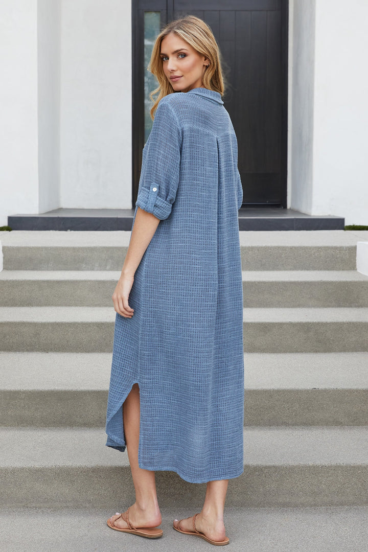 Women's oversized dress: perfect for summer outings and beach trips