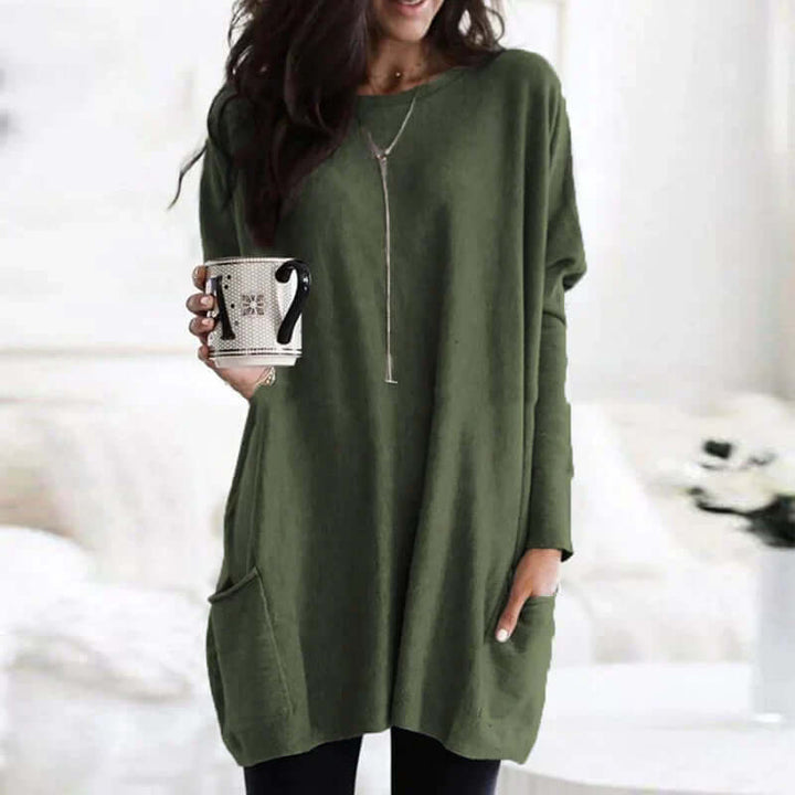 Effortless women's oversized sweater with a relaxed fit, ideal for spring and everyday comfort.
