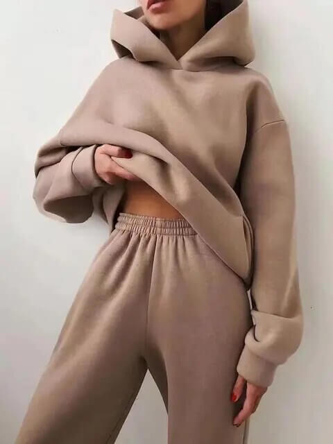 Versatile women's oversized two-piece set. Great for lounging or casual outings, comfy activewear for women.