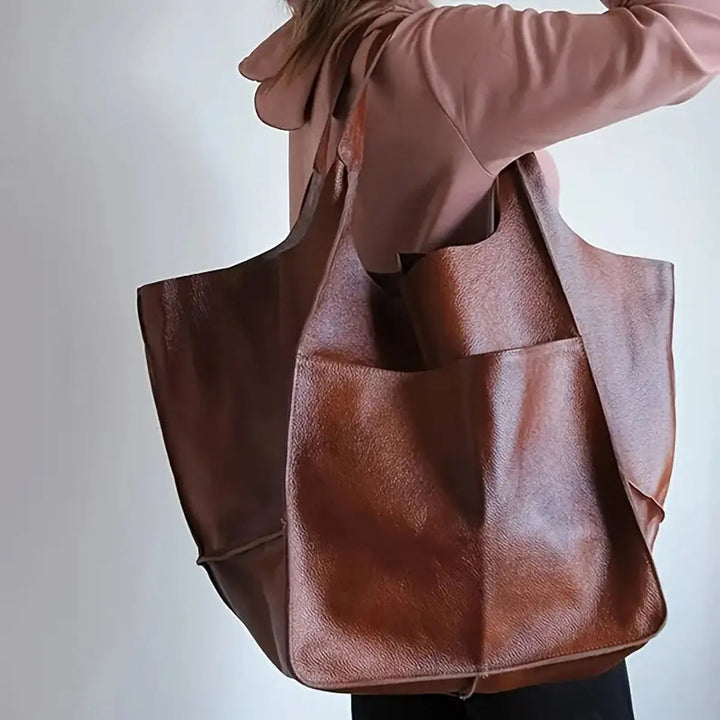 Elegant oversized vegan leather bag for women, suitable for any occasion.