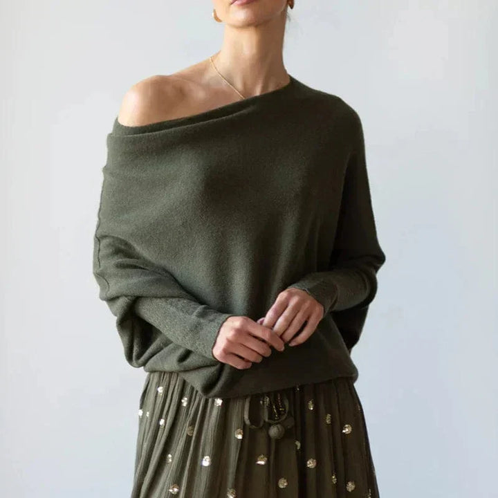 Relaxed fit women's Piper sweater, elegant casual style & comfortable fashion.