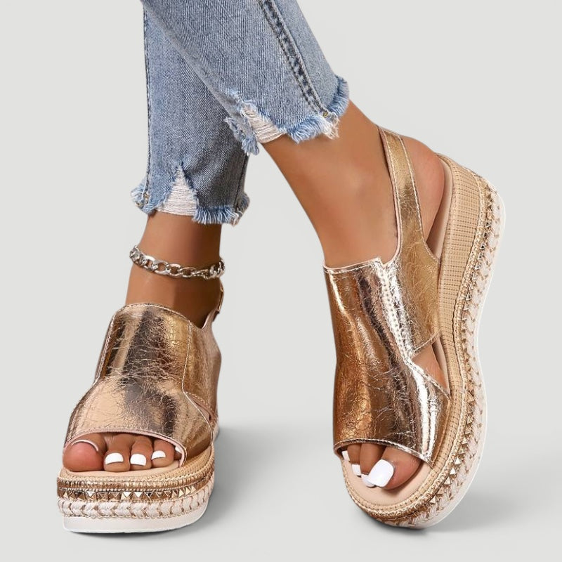 Elegant women's platform sandals with arch support & open toe. Stylish wedge heel for summer fashion.