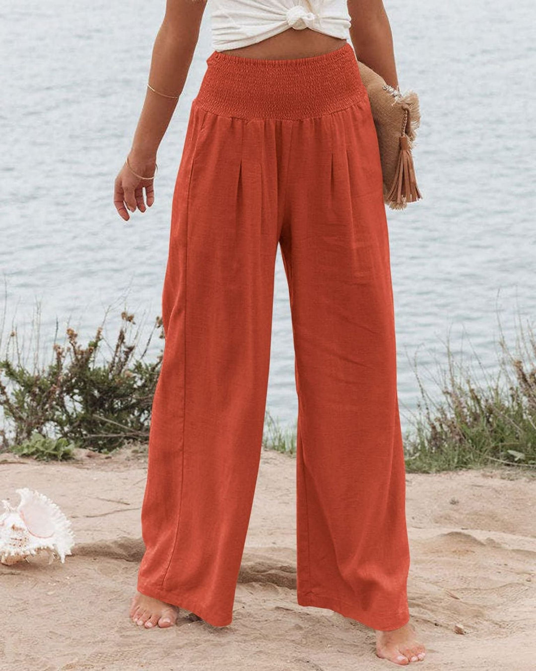 Stylish women's wide leg linen pants, perfect for casual summer fashion.