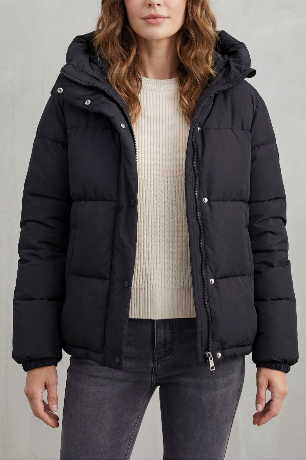 Women's premium quilted puffer jacket, lightweight & warm for stylish winter fashion.