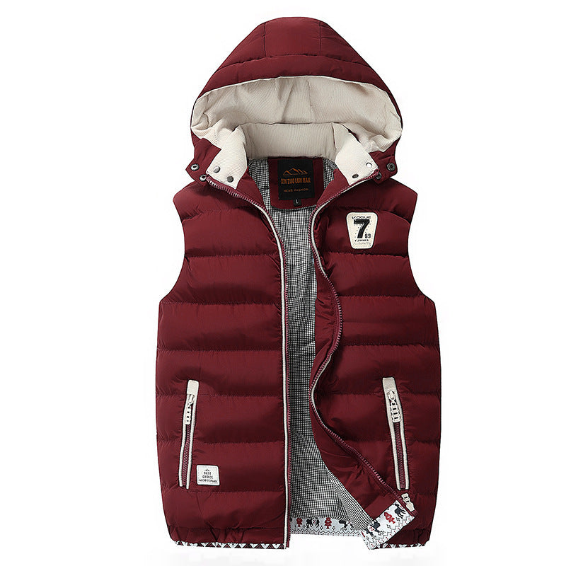Cozy quilted hooded vest for women, an essential piece for cool autumn days