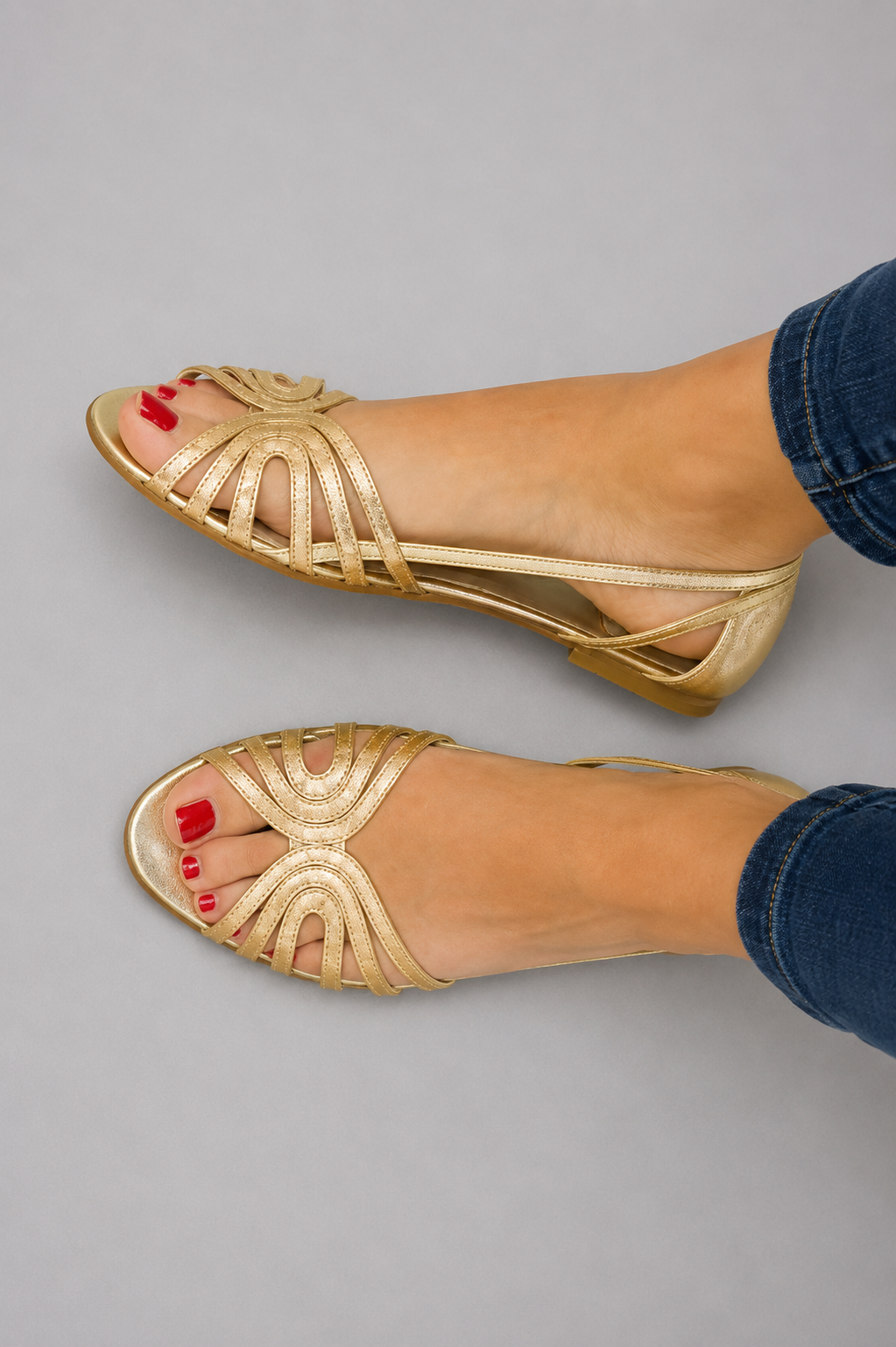 Women's Radiant Comfort Sandals, perfect for elegant summer wear and casual chic walking. Slip-on open-toe design.