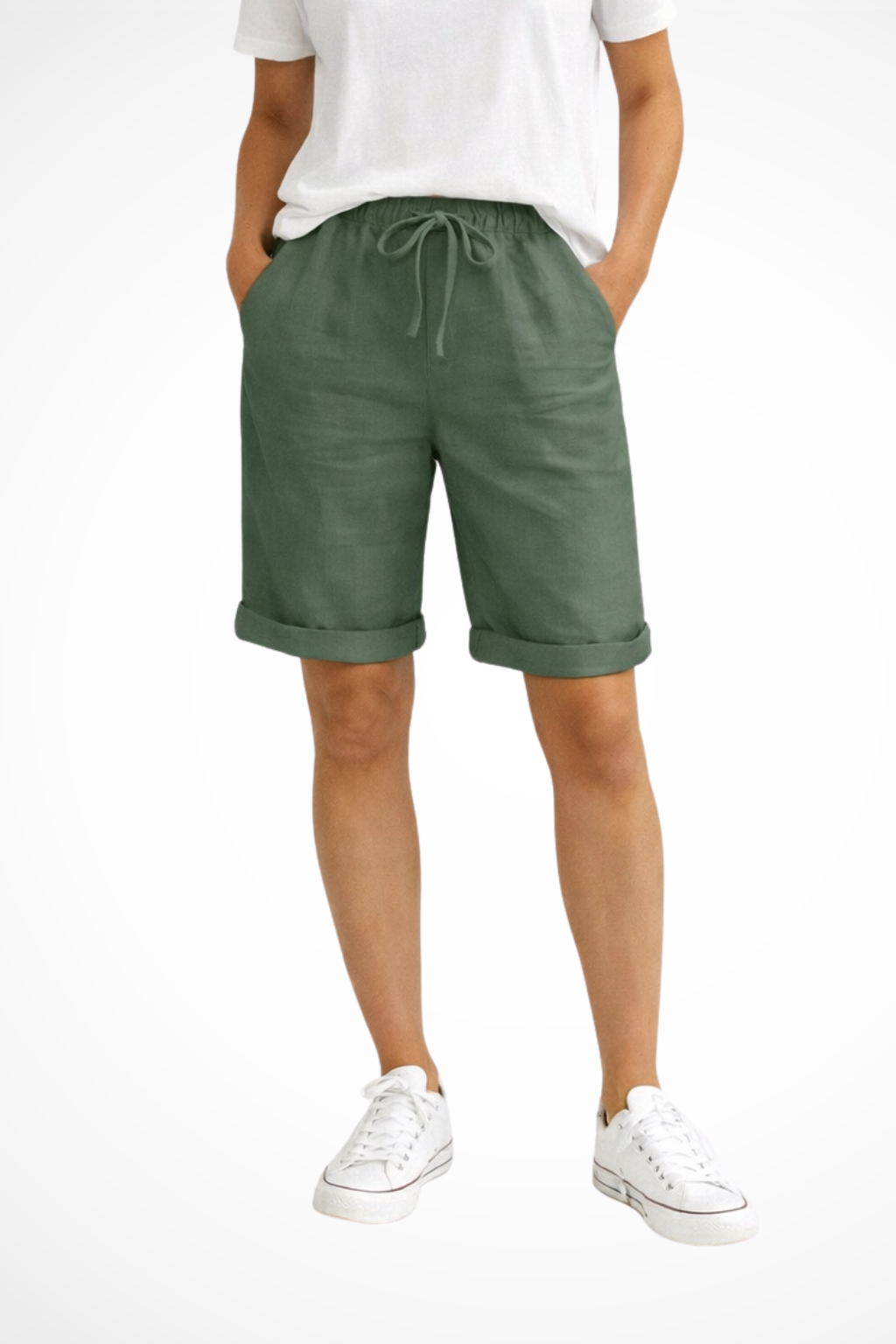 Stylish white women's capri pants with a relaxed fit, great for versatile everyday fashion.