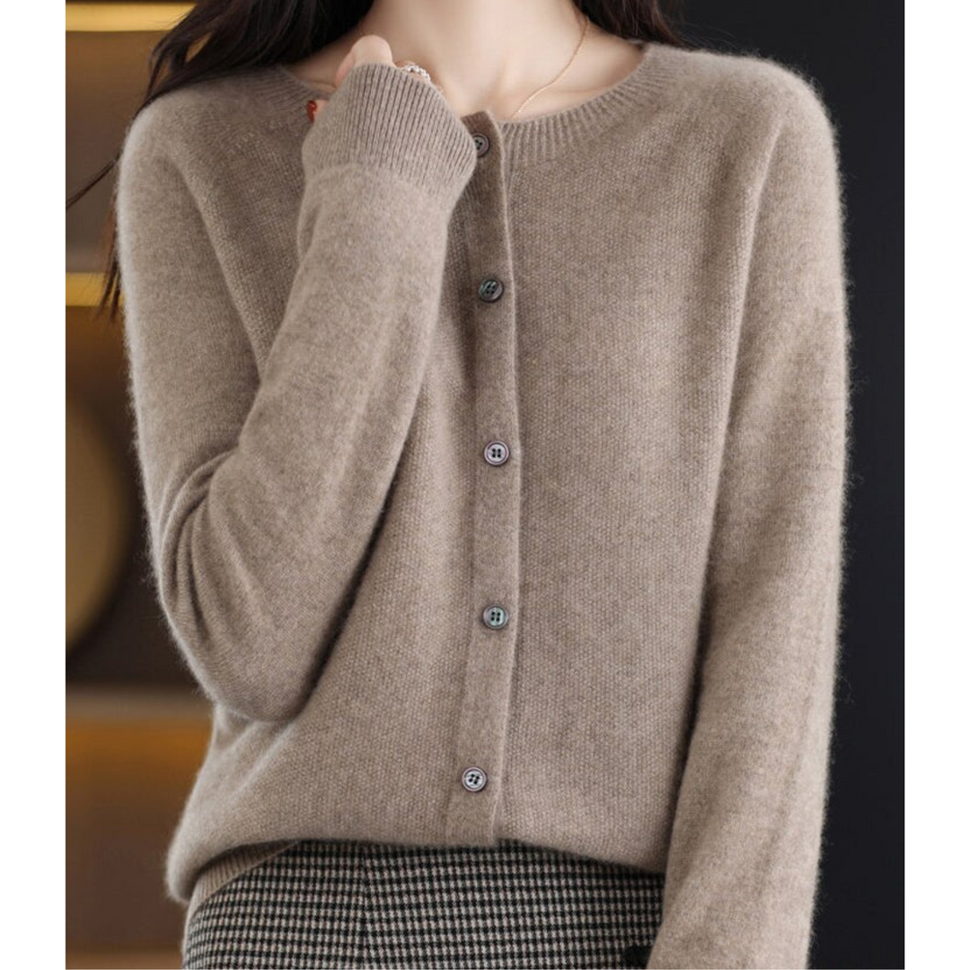 Stylish women's ribbed knit cardigan with buttoned front. Perfect casual everyday wear.