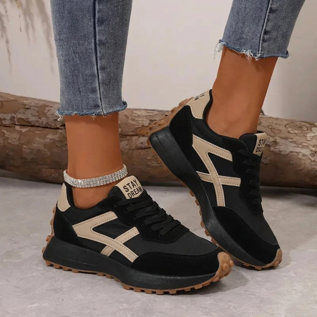 Women's retro lace-up sneakers with cushioned sole for all-day comfort. Perfect for casual, everyday wear.