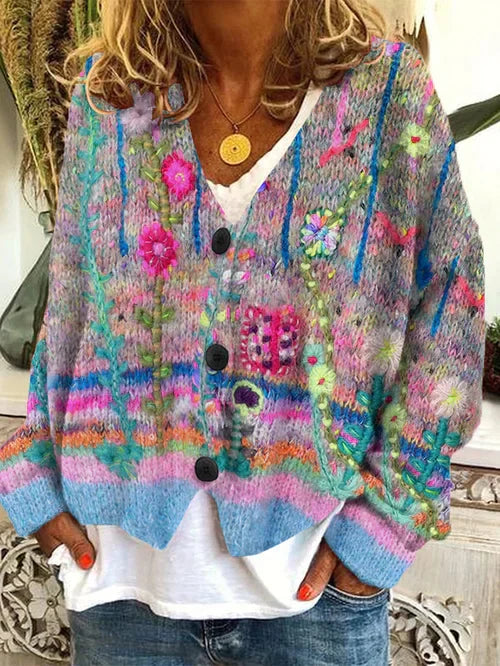 Women's retro printed cardigan with long sleeves, featuring a unique and chic design.