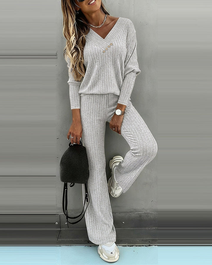 Set de deux pièces en tricot côtelé pour femme avec col en V