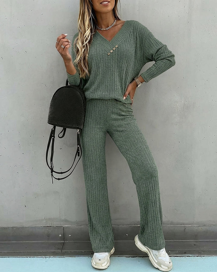 Trendy women's loungewear set: v-neck, ribbed knit, straight pants