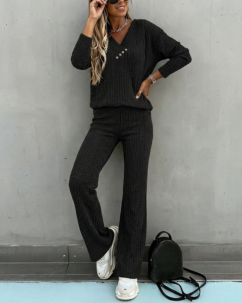 Coordinated women's knit suit: v-neck top and straight pants