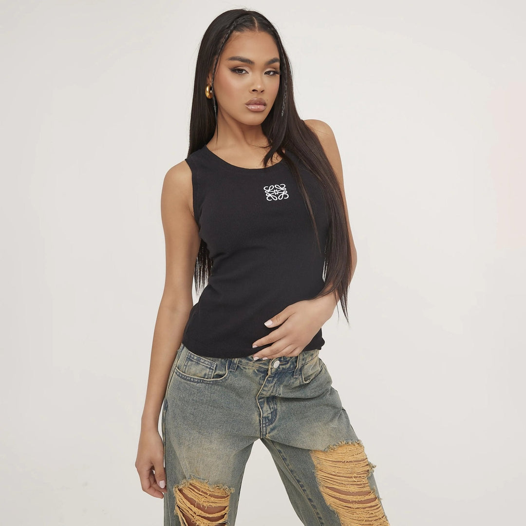 Comfortable women's ripped tank, stylishly embroidered, an excellent choice for casual wear.