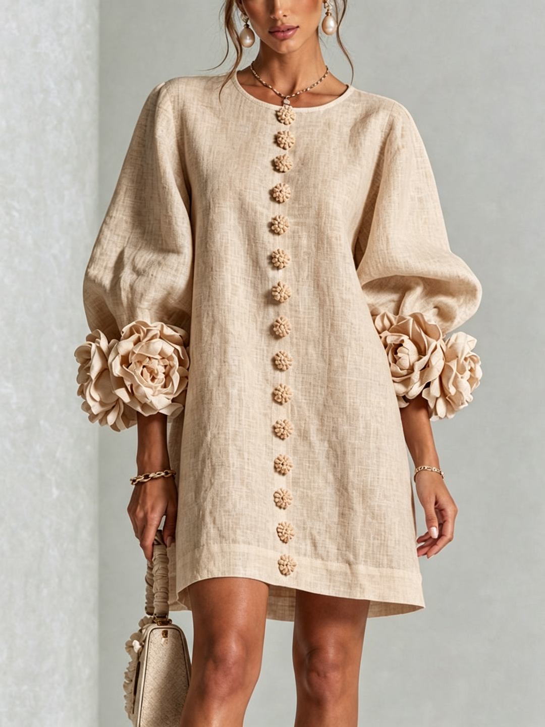 Easy-to-wear button-down long sleeve mini dress, simple and chic.